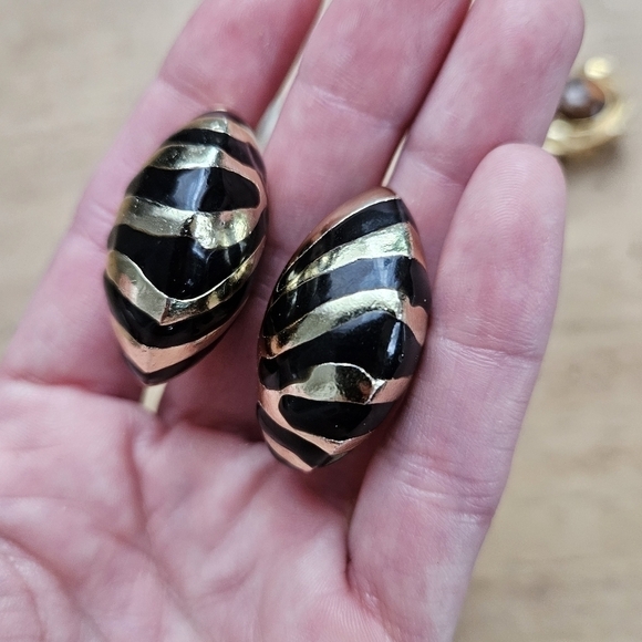 Earrings clip on - Picture 2 of 8